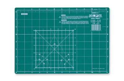 OLFA BASE PARA CORTES CON MEDIDAS CM-A4 World Shop