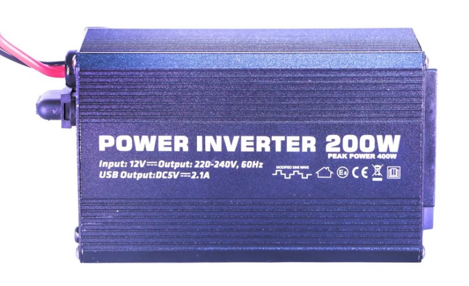 VOYAGER INVERSOR 12V-220V PC8-200CC 200W